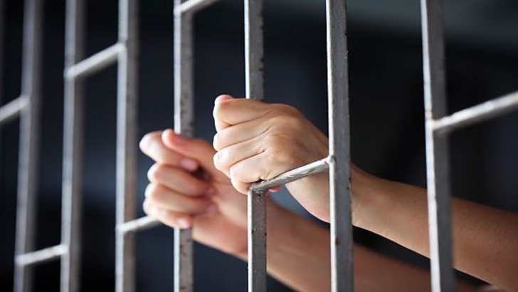 Pedeapsă de 21 de ani de închisoare pentru un tânăr din Argeș