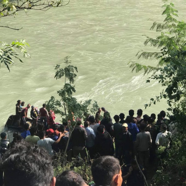 Accident oribil în Nepal: cel puțin 17 morți