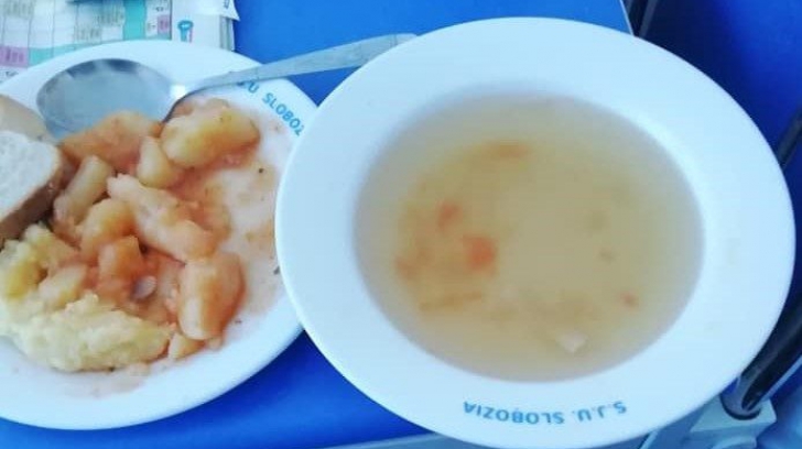 Imagini șocante de la spitalul din Slobozia. Pacienți hrăniți cu lături
