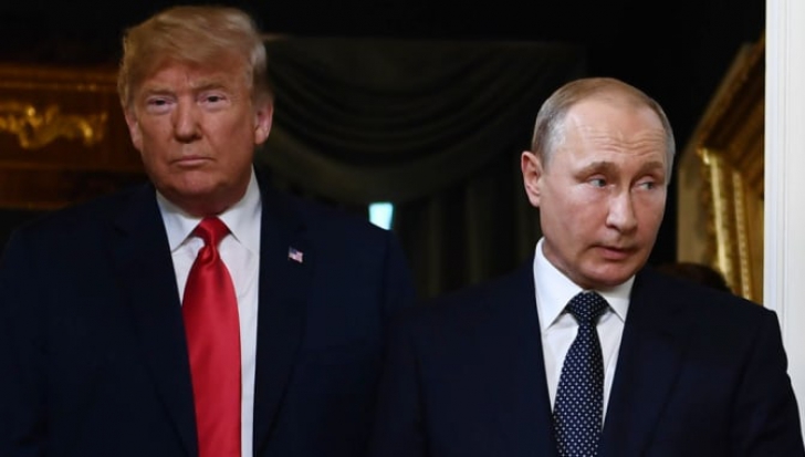 Trump și Putin, umăr la umăr la o paradă militară în Moscova