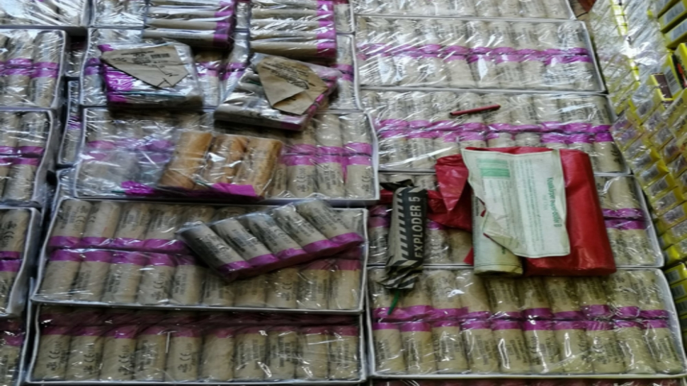 România petardelor. Peste 5 tone de materiale pirotehnice, confiscate în ultimele zile, doar în București și Ilfov