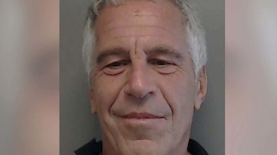 Victime ale lui Jeffrey Epstein au dat în judecată Guvernul SUA și Google, după ce identitatea lor a fost dezvăluită online