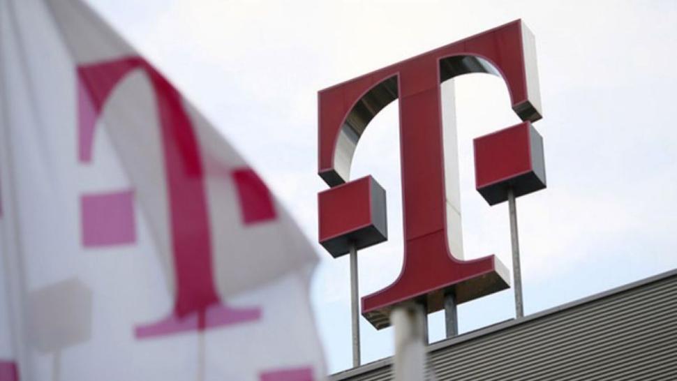 Șoc pe piața teleomunicațiilor din România – Telekom se vinde – Cine va fi noul proprietar