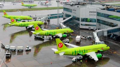 Aterizare de urgență, după ce o pasageră a amenințat că se aruncă în aer 