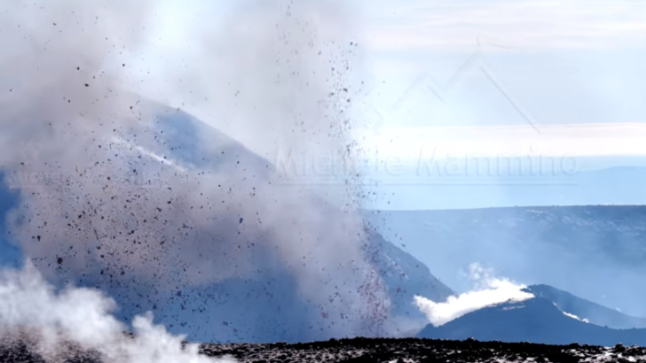 Fenomen inedit. Vulcanul Etna a erupt spectaculos. Care este cauza