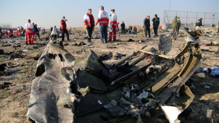 Iranul neagă ipoteza că avionul Boeing 737, prăbușit la Teheran, ar fi fost doborât de o rachetă