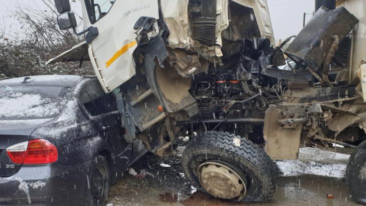 Accident în lanț, pe DN 7, în Arad: două victime