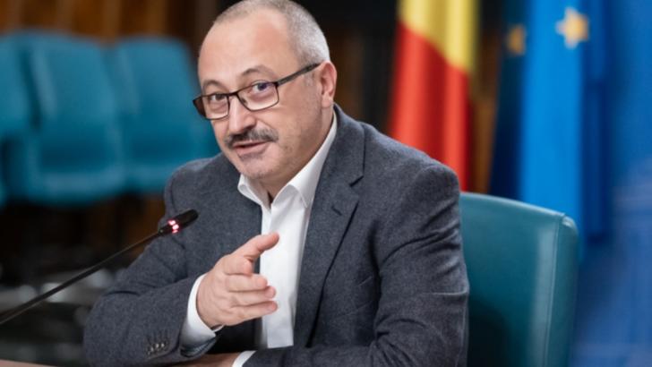 Secretarul general al Guvernului, Antonel Tănase: "Sute de familii din sectorul 3 îngheaţă în case şi nu au apă caldă"