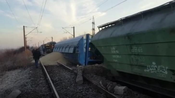 Tren deraiat, în județul Olt. Traficul feroviar este oprit