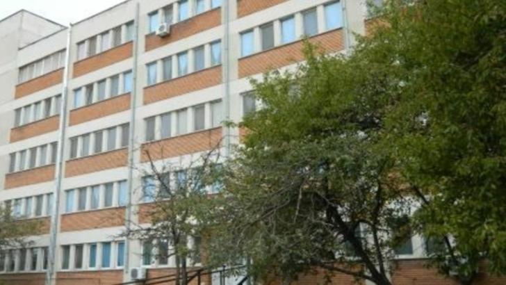 Medici, scuipaţi şi înjuraţi de un bărbat care trebuia să fie în autoizolare