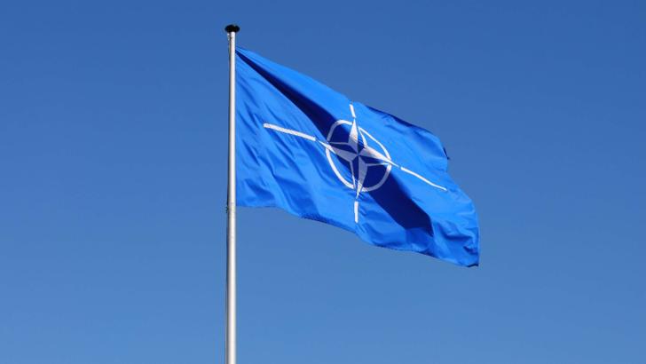 Reuniune NATO aprilie