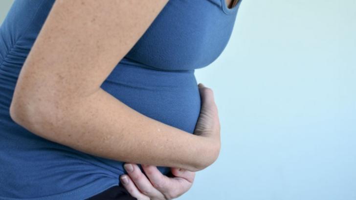 Anchetă la o maternitate privată: gravidă depistată cu coronavirus, la naștere