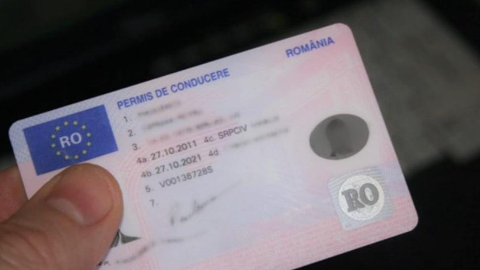 Iohannis a promulgat legea! Ce se întâmplă cu examenul teoretic pentru obţinerea permisului de conducere