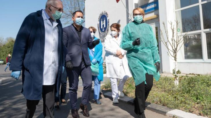 Firea, în vizită la "Victor Babeș". Spitalul a externat 125 de pacienți vindecați, din cei 400 la nivel național