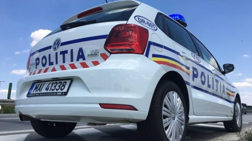 Atac în stil mafiot la Iași! Mașina unui serviciu de pază, incendiată în parcarea unui bloc