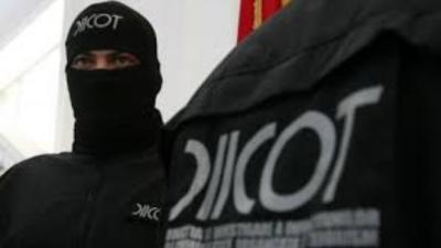 ARGEȘ: Trei percheziţii domiciliare într-un dosar pentru destructurarea unui grup infracţional organizat specializat. Infracţiuni de camătă şi şantaj