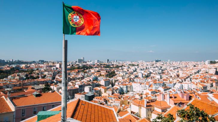 Circulație restricționată și școli închise în Portugalia, în preajma a două sărbători naţionale 