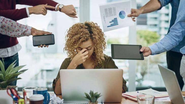 Sindromul boreout: ce înseamnă și cum ne afectează asta pe plan fizic şi psihic