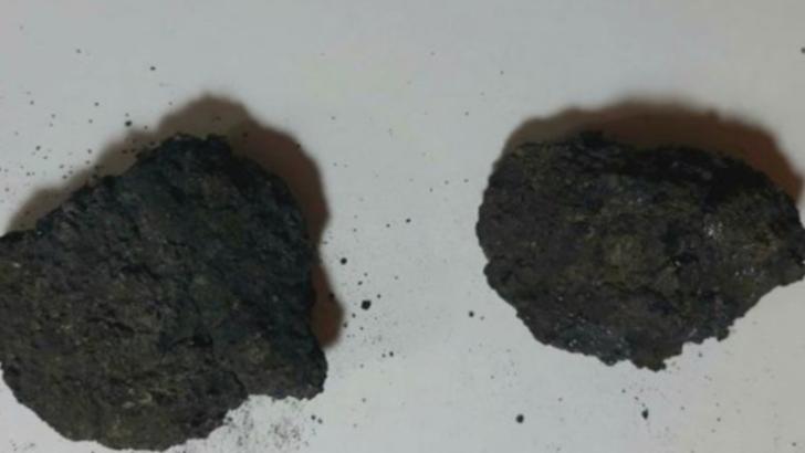 Meteorit căzut deasupra Iașului! Un ieșean a recuperat bucăți din rocă