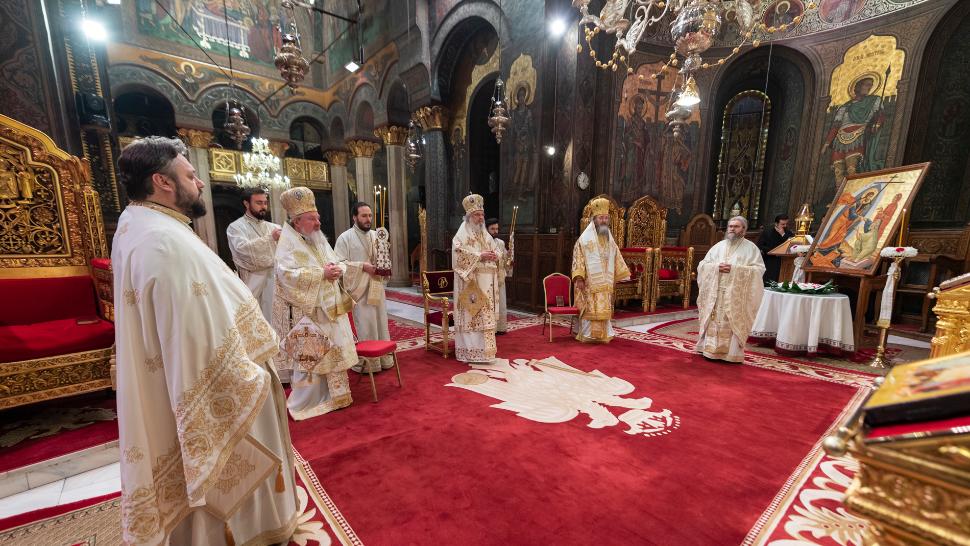 Îndreptarul alegerilor. Schimbări majore în Biserica Ortodoxă Română. Ce li se interzice preoților în prag de alegeri?