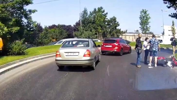 Situație gravă în București, unde mai multe mașini și o motocicletă au fost implicate în accidente în lanț