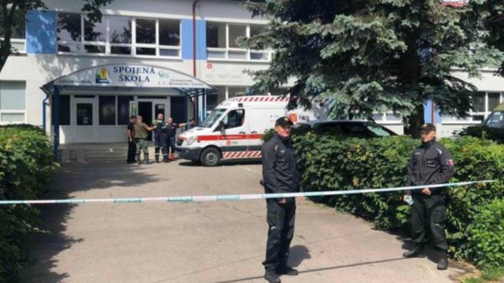 Atac armat la o școală din Vrutky, Slovacia Foto: Radio International Slovakia