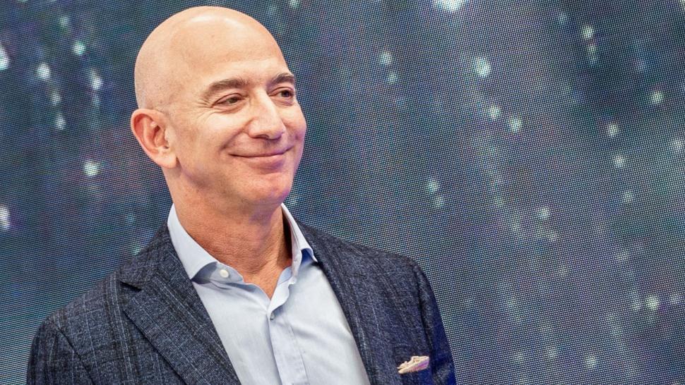 Jeff Bezos îl devansează pe Elon Musk și redevine cel mai bogat om din lume. Cine se află pe locul 3