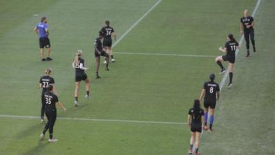 Fetele de la CSM au revenit la antrenamente după o pauză de câteva luni, iar de la începutul acestei săptămâni se pregătesc pe Arena Națională.