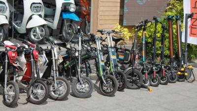 Incident șocant, în Eforie Nord: copil accidentat de o trotinetă electrică, pe trecerea de pietoni 