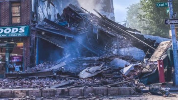 Panică la New York: o clădire de trei etaje s-a prăbușit