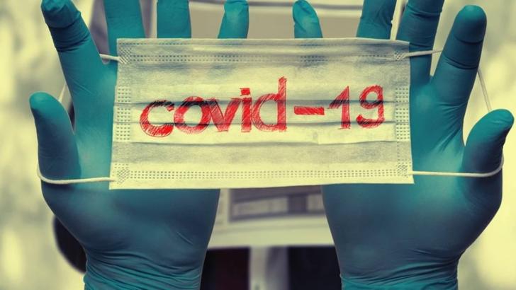 Pacient infectat cu COVID-19: 