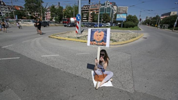 Proteste de amploare în Bulgaria. Contestatarii premierului au blocat intersecțiile principale și amenință că vor dormi pe străzi