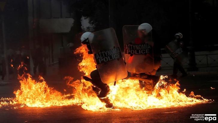 Proteste violente în Grecia