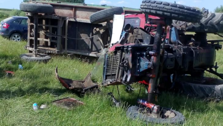 TELEORMAN: Un tractor s-a răsturnat peste o persoană! Au fost solicitate echipaje și un elicopter SMURD de la București