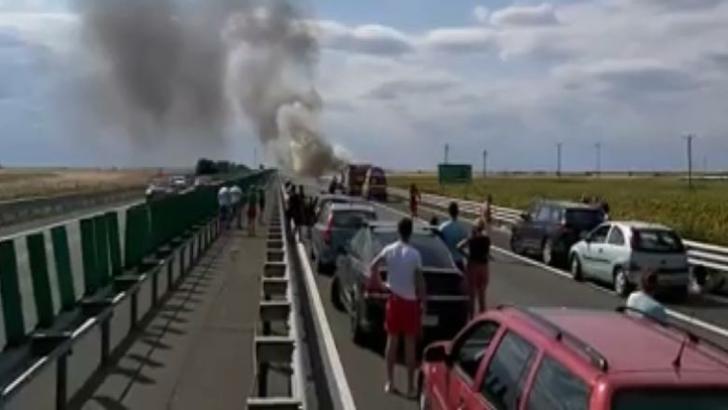  Mașină în flăcări pe Autostrada București – Constanța 
