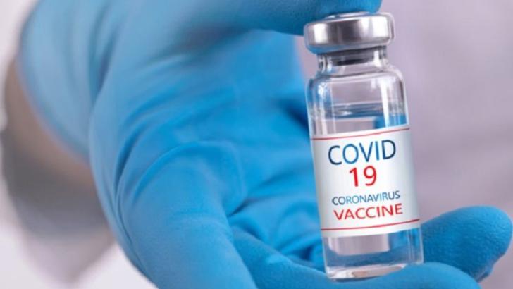 Cursă FRENETICĂ pentru dezvoltarea unui vaccin anti-COVID în întreaga lumea. Câte vaccinuri se află în dezvoltare și în ce faze sunt acestea