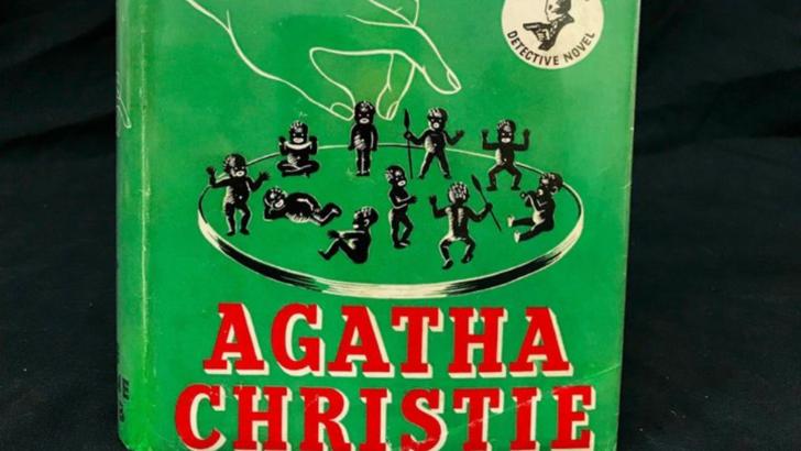Titlul best-seller-ului „Zece negri mititei” de Agatha Christie a fost schimbat
