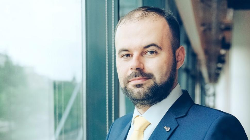 Oficial BNR: Deficitul bugetar este elefantul din camera cu porțelanuri, noile majorări votate sunt nesustenabile