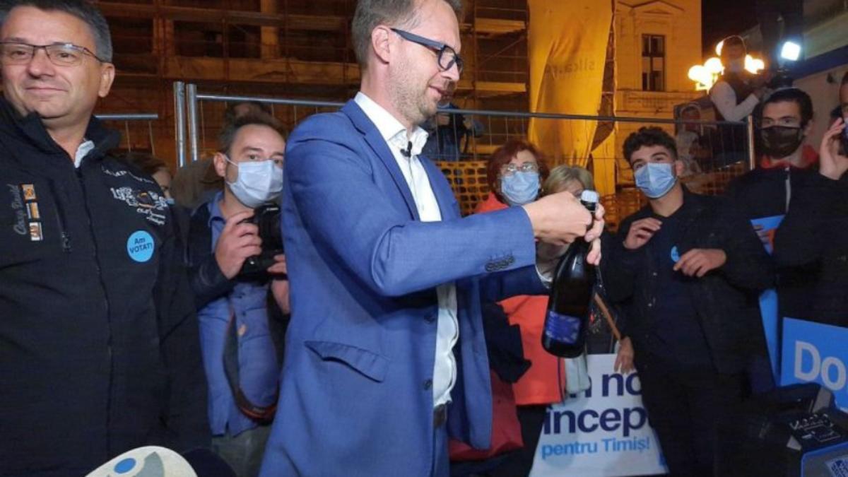 Dominic Fritz „atentează” la funcția supremă în USR. Cătălin Drulă, în pericol!