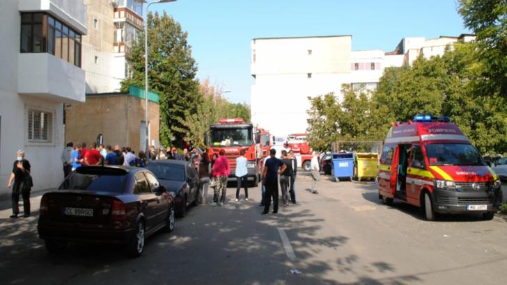 FOTO| Explozie într-un bloc din Călărași. Mai multe persoane s-au autoevacuat