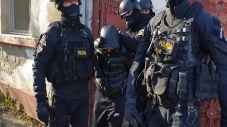 Lider de clan, arestat pentru camătă și șantaj. Foto/Arhivă