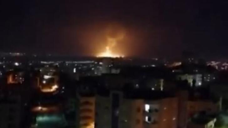 VIDEO - Explozie puternică la un depozit militar de muniții din Iordania
