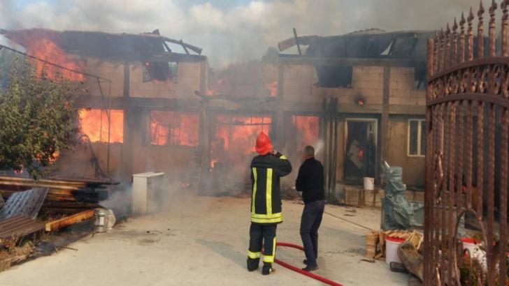  Incendiu violent în județul Botoșani