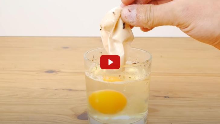 Ce se întâmplă dacă pui un ou într-un pahar cu oțet. Puțină lume știe asta