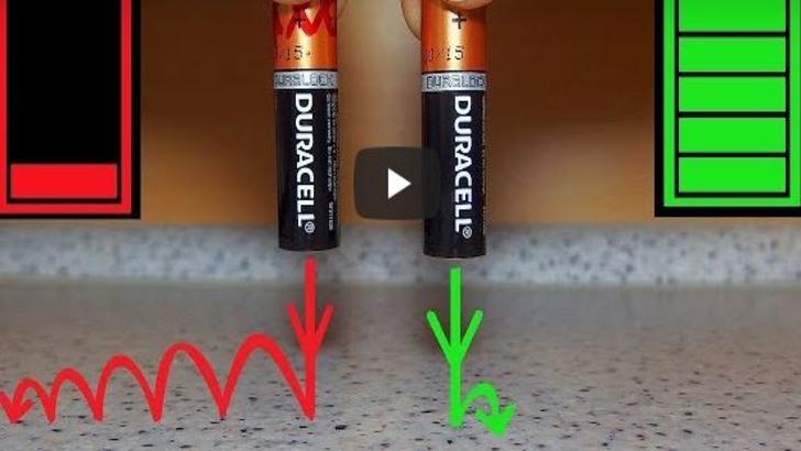 VIDEO - Testul bateriei - Cum îți dai seama dacă e descarcată