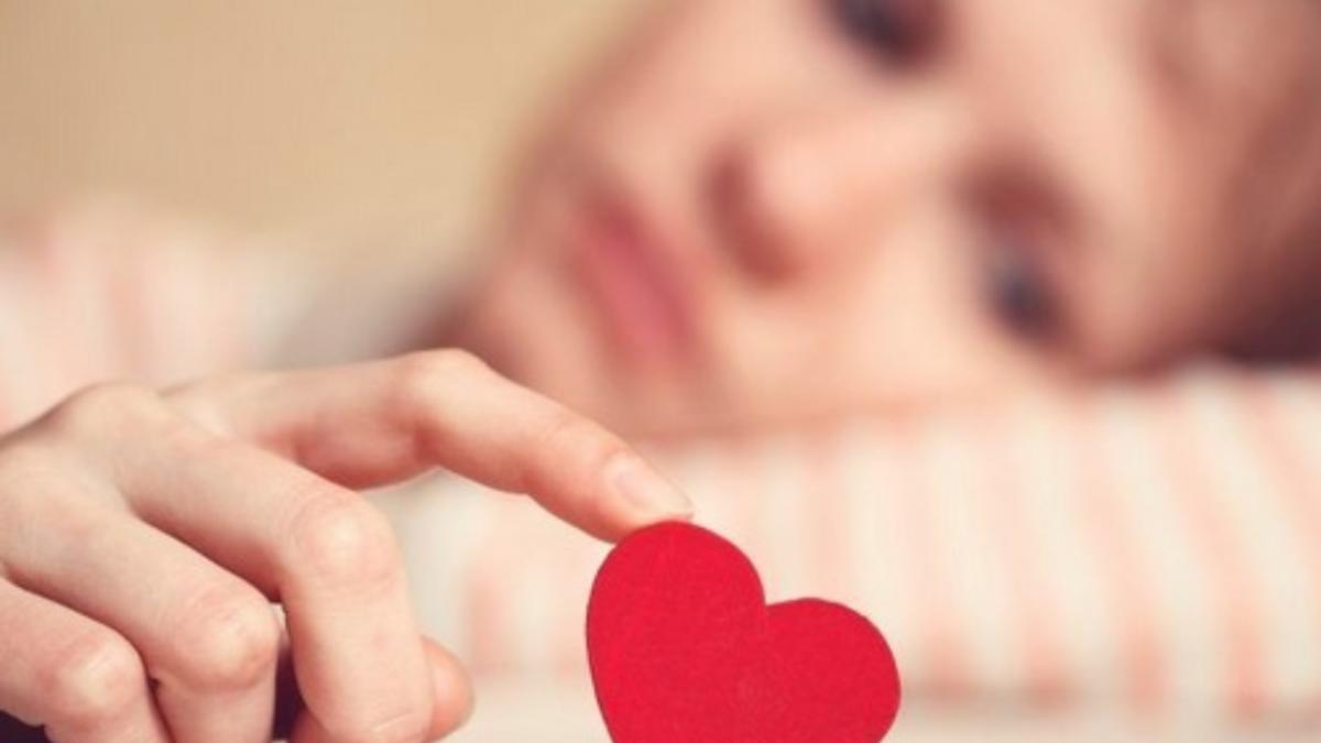 5 moduri prin care îți spune „te iubesc” fără să rostească asta