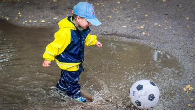 Avertizare meteo de ultimă oră: cod portocaliu de ploi