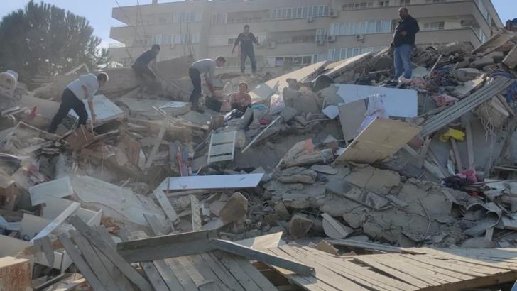 Cutremur devastator în Turcia, orașul Izmir cel mai grav afectat (sursă foto: TRT World Now)
