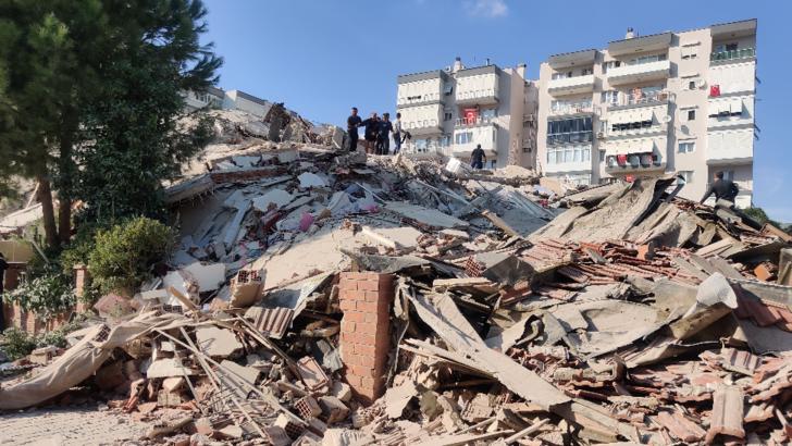 Cutremur devastator în Turcia, orașul Izmir cel mai grav afectat (sursă foto: TRT World Now)