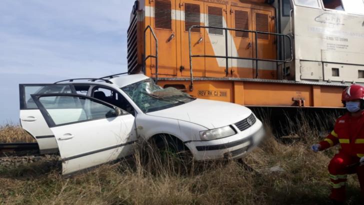 Doi bărbați și-au pierdut viața într-un accident feroviar